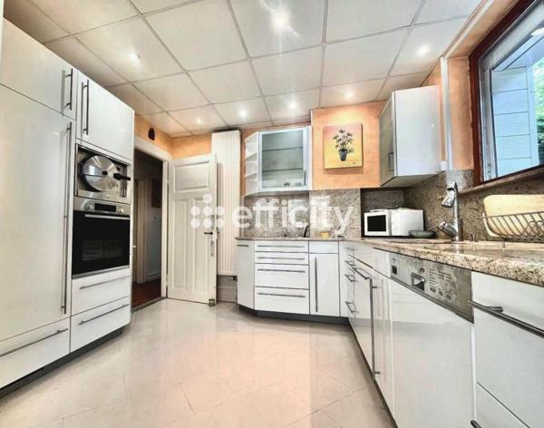 Maison 8 pièces - 235 m² Bien prestige