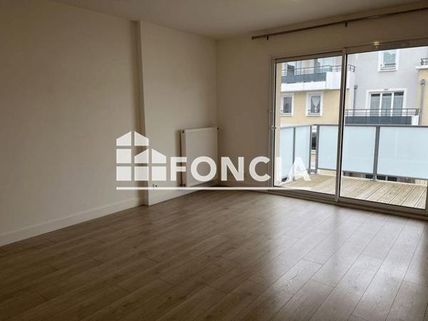 Location Appartement 3 pièces 63.73 m² - 13 AVENUE CORIOLAN Luce 28110