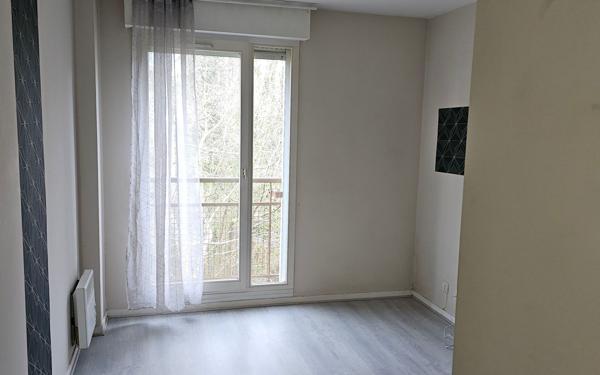 Appartement à vendre    2 pièces •  Osny