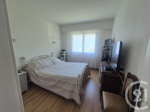 Maison à vendre  7 pièces - 167,86 m 2   DAX  - 40