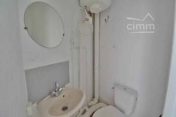 A LOUER - LOCAL COMMERCIAL - 66750 SAINT CYPRIEN PLAGE - PYRENEES ORIENTALES - REGION OCCITANIE