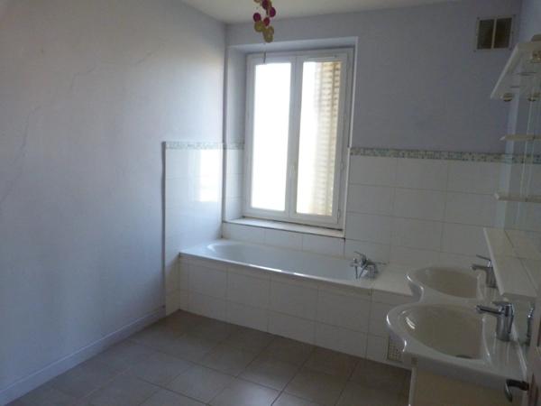 Location Appartement 4 pièces 108 m2 à Vierzon