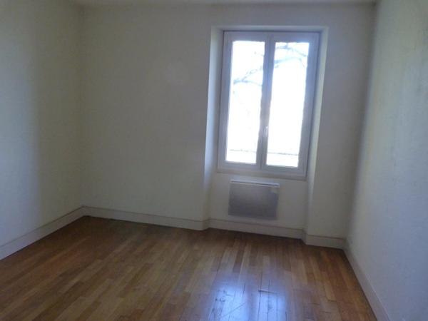 Location Appartement 4 pièces 108 m2 à Vierzon
