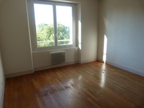 Location Appartement 4 pièces 108 m2 à Vierzon