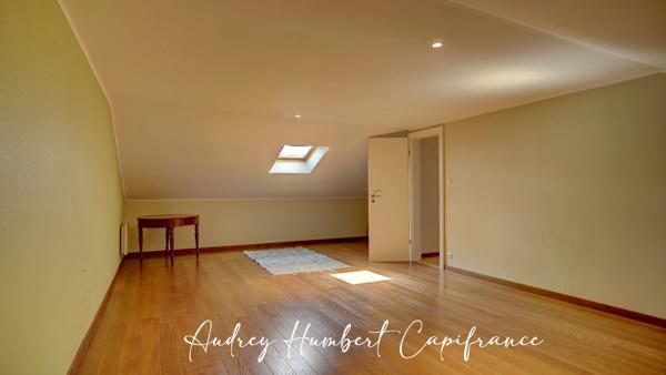 Maison à vendre proche de FRESNES EN WOEVRE (55) - 228 m² - grand séjour - 4 chambres - jardin - vue dégagée