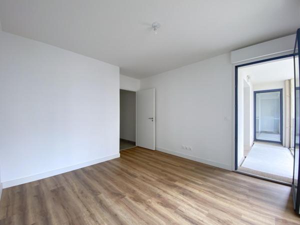 Bordeaux proche gare - T3 récent avec balcon