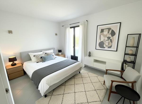 Villa contemporaine 6 pièces avec vue et piscine