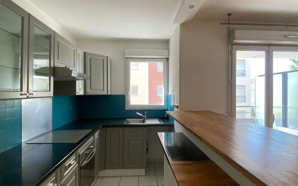 Appartement à louer    2 pièces • 45,36 m2 Saint-Ouen