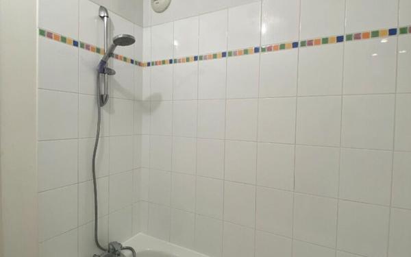 Appartement à louer    2 pièces • 45,36 m2 Saint-Ouen