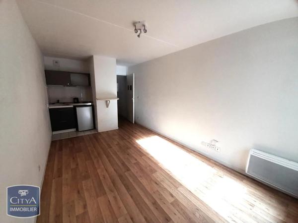 Appartement à louer 1 pièce 21.88m² Chambéry (73000)