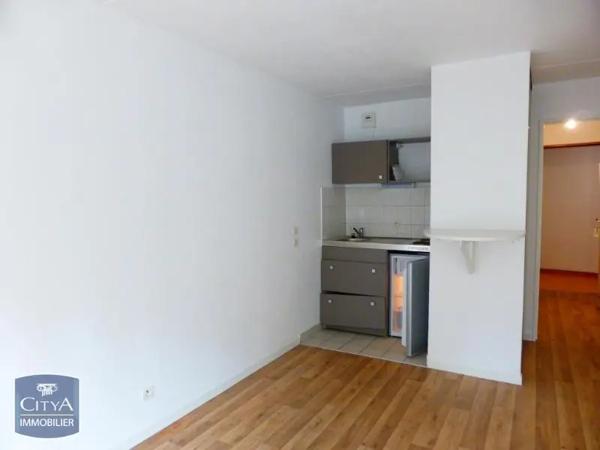 Appartement à louer 1 pièce 21.88m² Chambéry (73000)