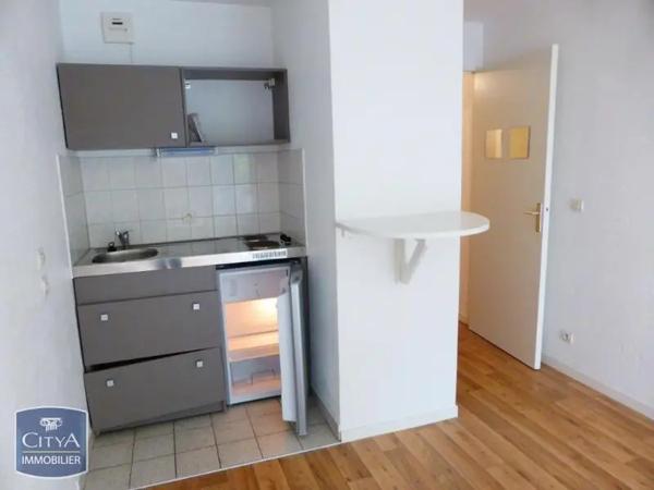 Appartement à louer 1 pièce 21.88m² Chambéry (73000)