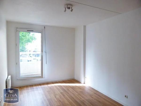 Appartement à louer 1 pièce 21.88m² Chambéry (73000)