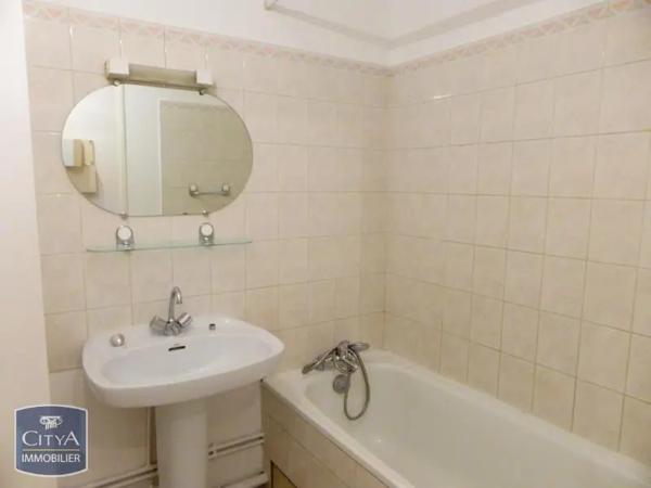 Appartement à louer 1 pièce 21.88m² Chambéry (73000)