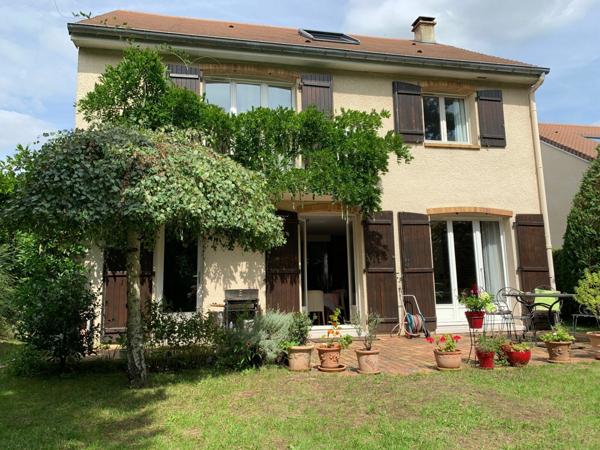 Maison à vendre    6 pièces • 155 m2 Chambourcy