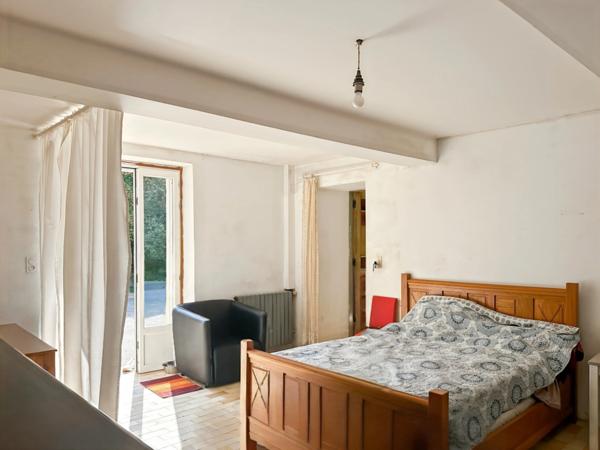 Maison en pierre à vendre 5 pièces MONTESQUIOU (32) - 147 m² habitables avec atelier 150 m2 - Terrain 2870 m2