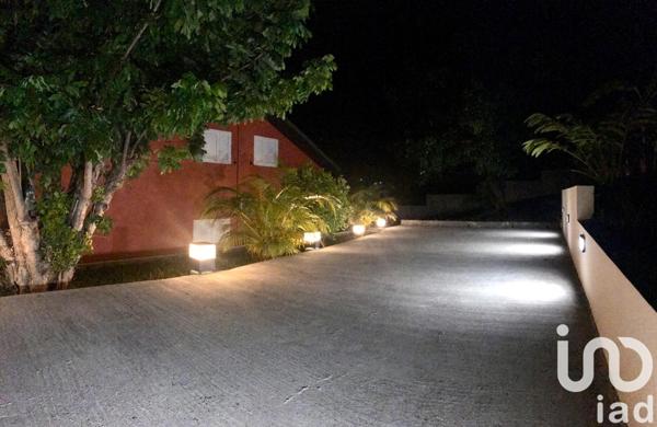 Maison à vendre 7 pièces 205 m² Le Tampon