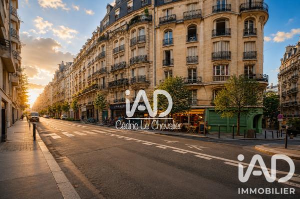Parking à vendre 3 100 m² Paris 18