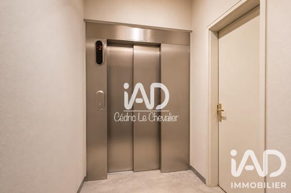 Parking à vendre 3 100 m² Paris 18
