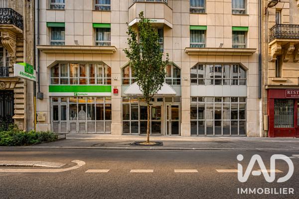 Parking à vendre 3 100 m² Paris 18