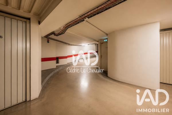 Parking à vendre 3 100 m² Paris 18