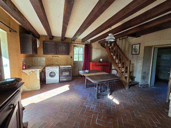 Maison de campagne de caractère 1 heure Paris sud terrain boisé avec étang 4353m²