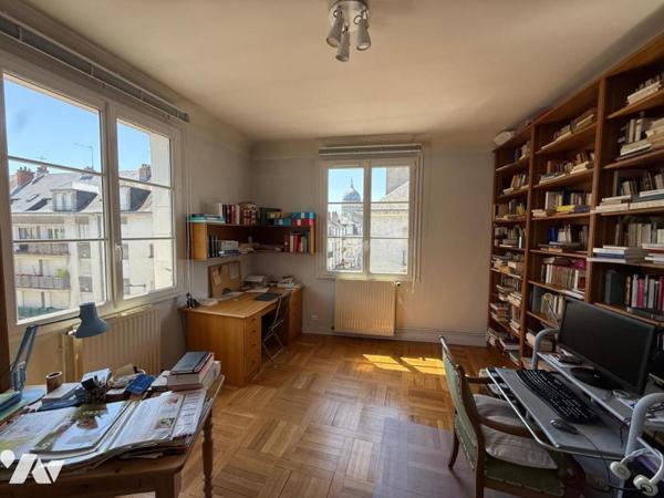 Appartement de caractère 121 m² – Hyper-centre