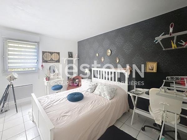 Appartement Savigny Sur Orge 4 pièces, deux chambres, grand jardin, lumineux, cave, deux parking sous sol