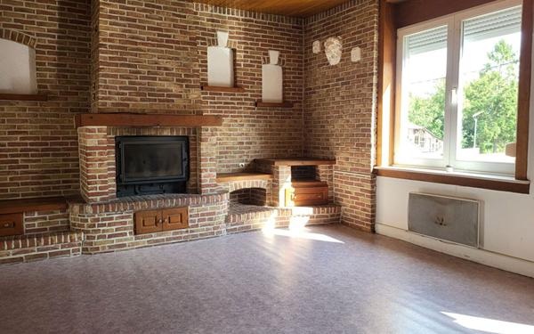 Immeuble à vendre    8 pièces •  Comines