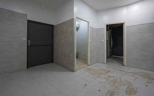 Immeuble à vendre    8 pièces •  Comines