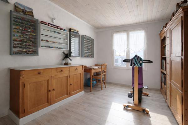 DOMPIERRE SUR MER MAISON 155 M² 5 CHAMBRES PISCINE JARDIN  Dompierre sur mer