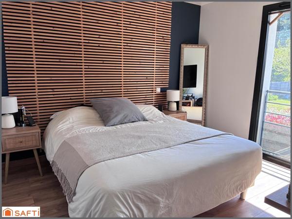 Maison contemporaine avec piscine