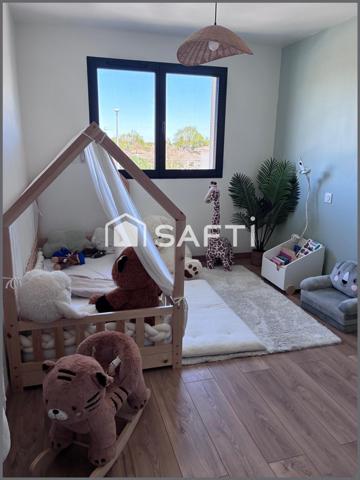 Maison contemporaine avec piscine