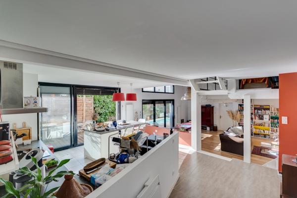 Bas Côte Pavée, maison de ville T6/7 de 197m² avec piscine