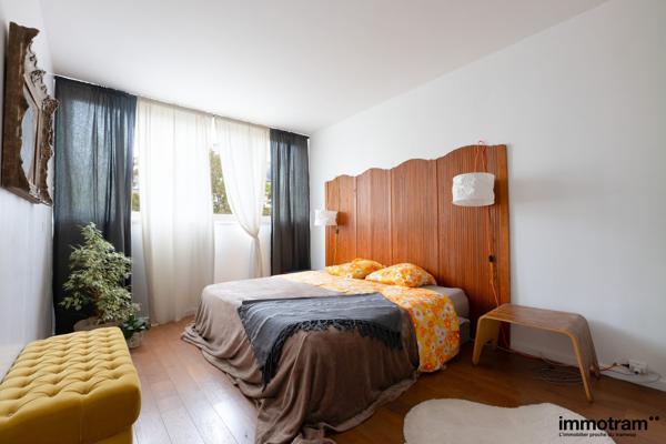 Vente Appartement 153m2 - 5 chambre(s) - Lille, • Réf. VA27423
