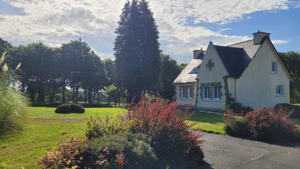 Maison Néo-Bretonne d’Exception – Cadre Naturel & Espaces Généreux