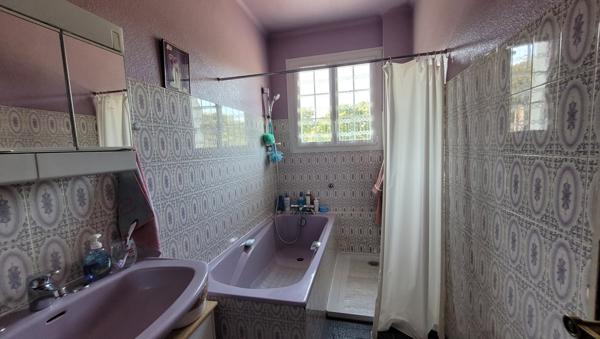 Maison Néo-Bretonne d’Exception – Cadre Naturel & Espaces Généreux