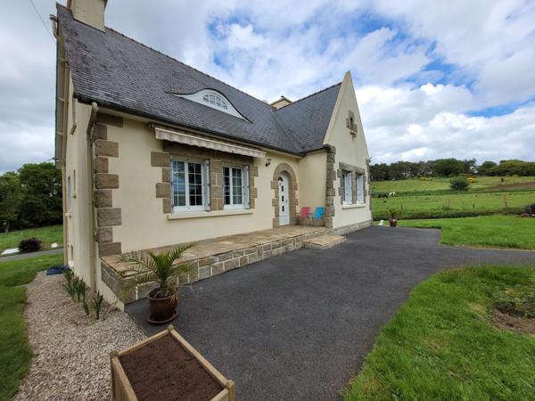 Maison Néo-Bretonne d’Exception – Cadre Naturel & Espaces Généreux