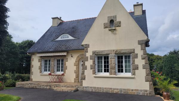 Maison Néo-Bretonne d’Exception – Cadre Naturel & Espaces Généreux