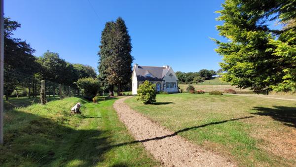 Maison Néo-Bretonne d’Exception – Cadre Naturel & Espaces Généreux