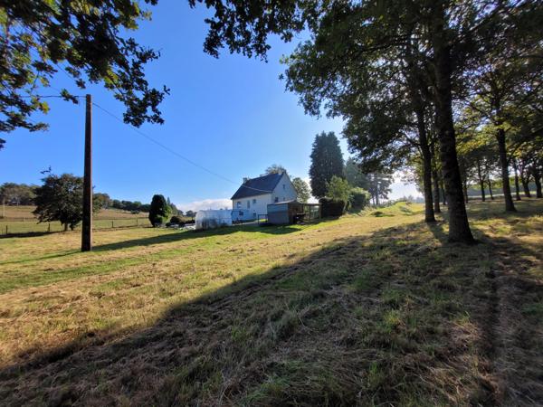 Maison Néo-Bretonne d’Exception – Cadre Naturel & Espaces Généreux