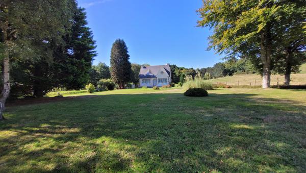 Maison Néo-Bretonne d’Exception – Cadre Naturel & Espaces Généreux