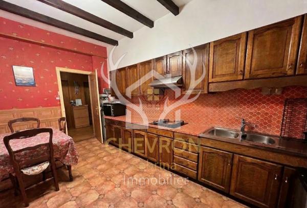 Monthermé (08800) Ensemble immobilier - Monthermé