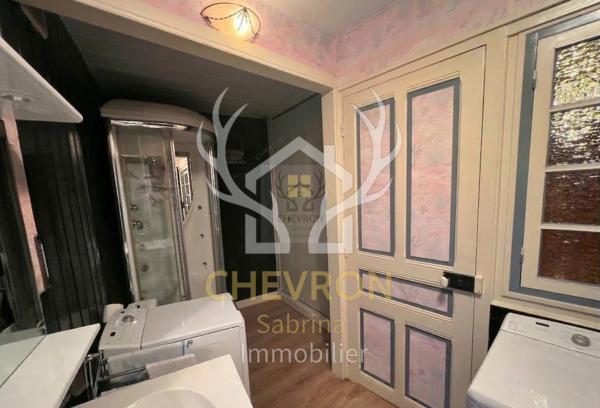 Monthermé (08800) Ensemble immobilier - Monthermé