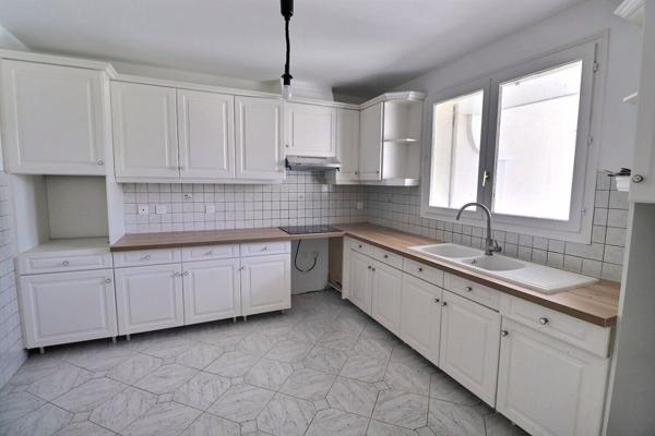 A VENDRE grande maison familiale 6 pièces de 185 m2 (235 m2 au sol) à FONTENAY SOUS BOIS (94)