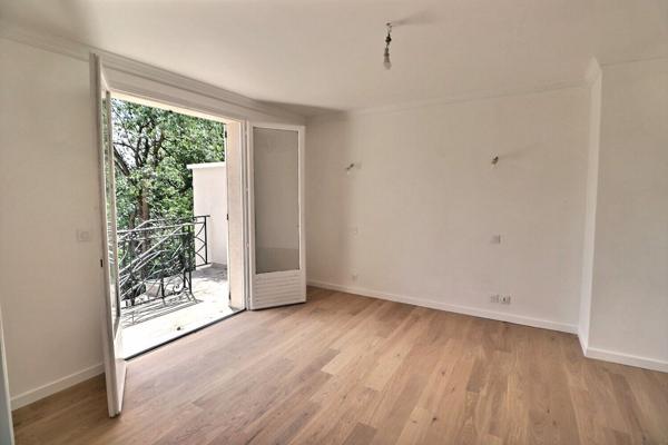 A VENDRE grande maison familiale 6 pièces de 185 m2 (235 m2 au sol) à FONTENAY SOUS BOIS (94)