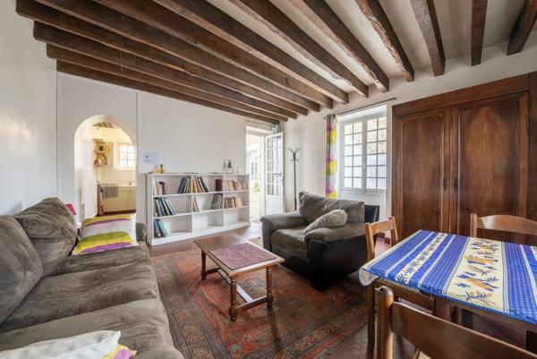 Longère de 1654, à Magny-les-Hameaux.