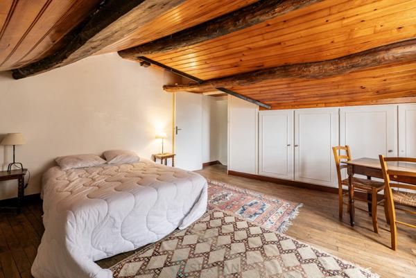 Longère de 1654, à Magny-les-Hameaux.