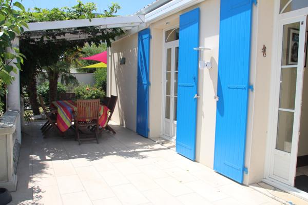 Villa en parfait état, proximité plage de Vallières