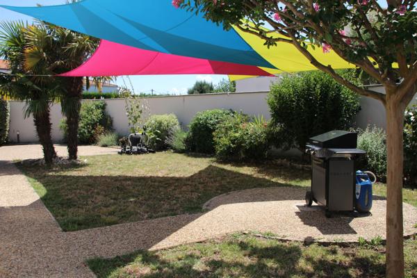 Villa en parfait état, proximité plage de Vallières